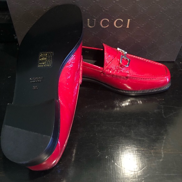 GUCCI LOAFERS NWT red patent leather/silver hardware Size-8 - Picture 10 of 15
